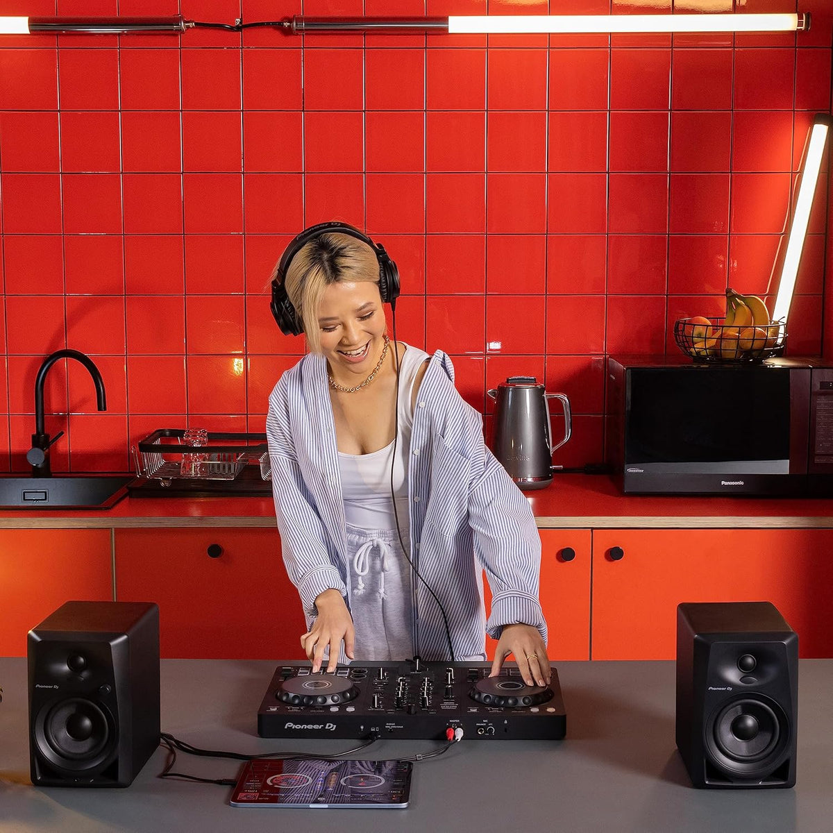DJ DDJ-FLX4 2-Deck Controller ?C Graphite