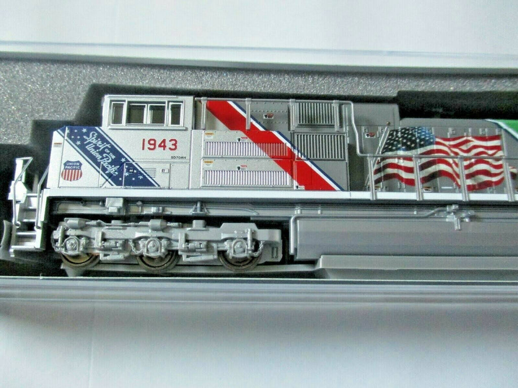 Kato N Scale EMD SD70ACe Union Pacific The Spirit #1943 w/DCC