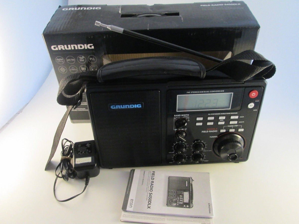 Grundig S450DLX Deluxw AM/FM/Shortwave Portable Radio - Black