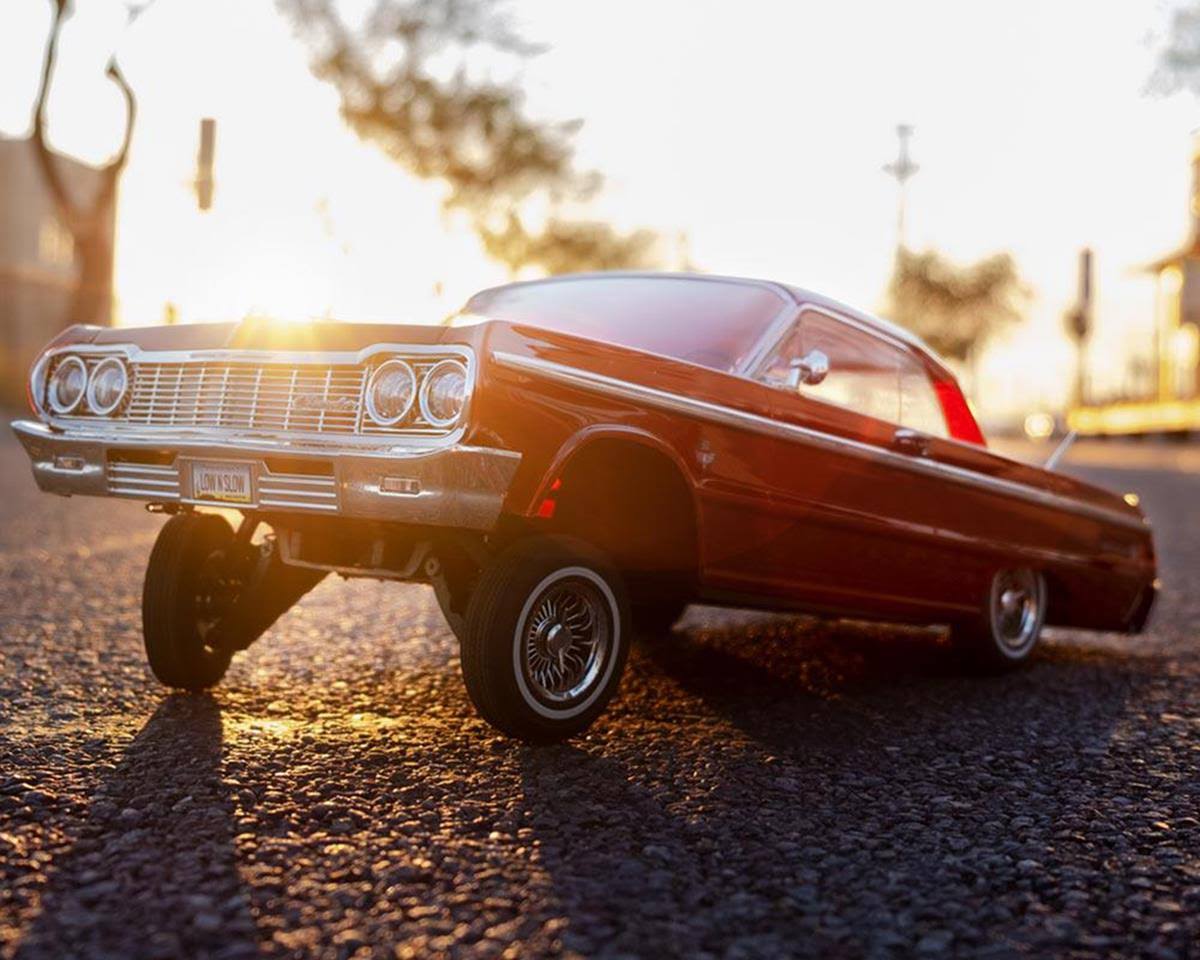 Redcat SixtyFour - Fully Functional 1:10 Scale Ready to Run Hopping Lowrider Red