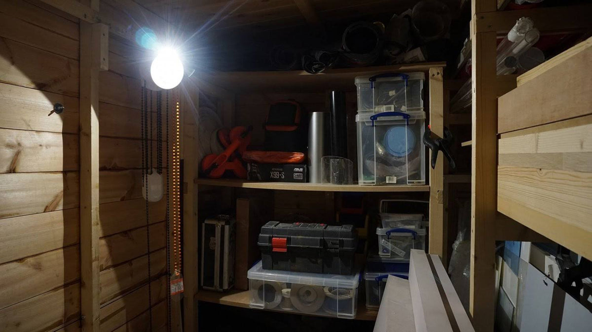 GravityLight GL02 Portable Self Powered LED Lamp