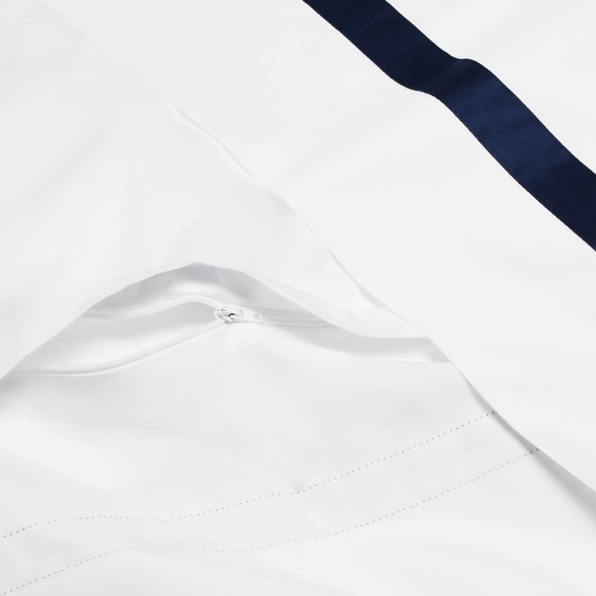 Matouk Lowell Duvet, King - Blue