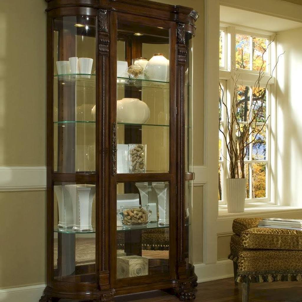 Pulaski Foxcroft Curved End Curio Cabinet - 102003